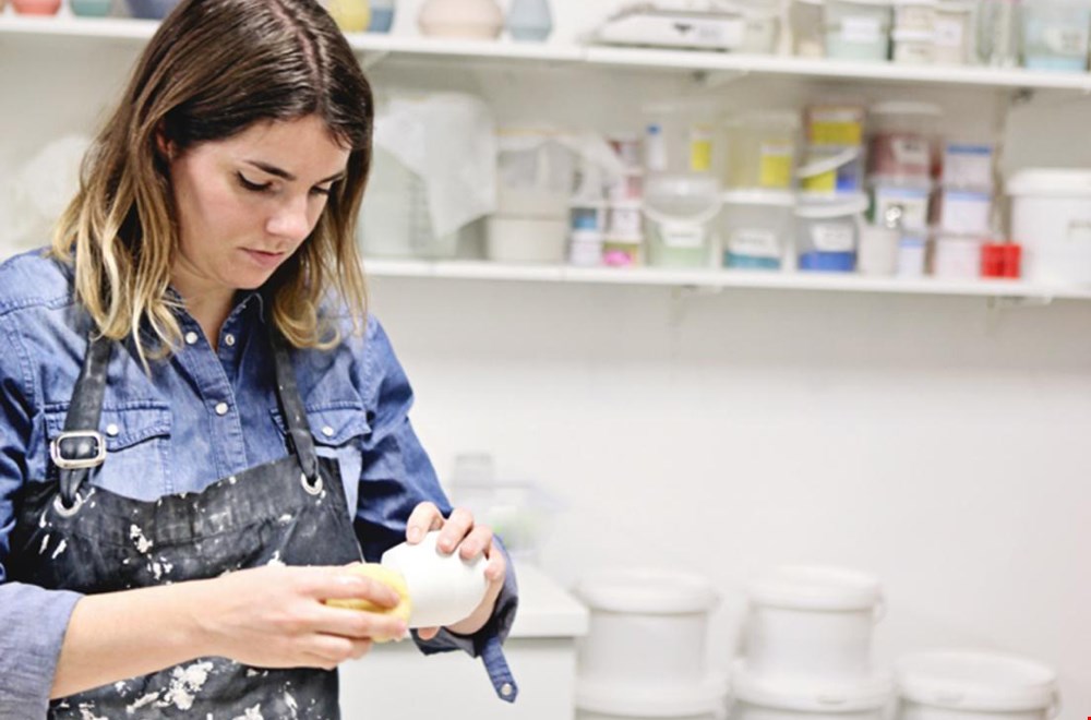 Hella aan het werk Hella aan het werk