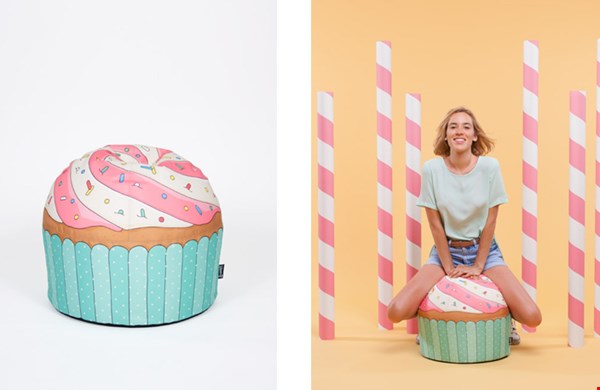 Yummie: cupcake poef in blauw... Yummie: cupcake poef in blauw...