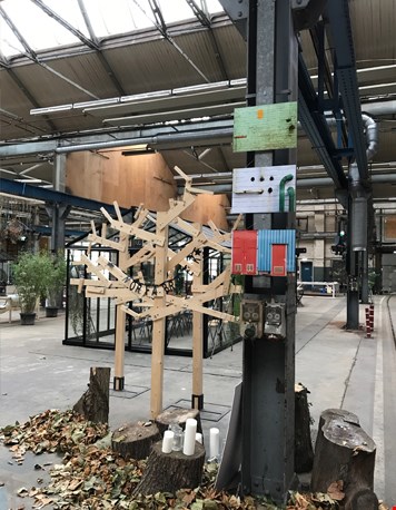 Het wordt steeds gezelliger in de fabriek Het wordt steeds gezelliger in de fabriek