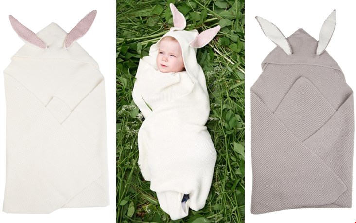 Bunny ears omslagdoek met capuchon en konijnenoren Bunny ears omslagdoek met capuchon en konijnenoren