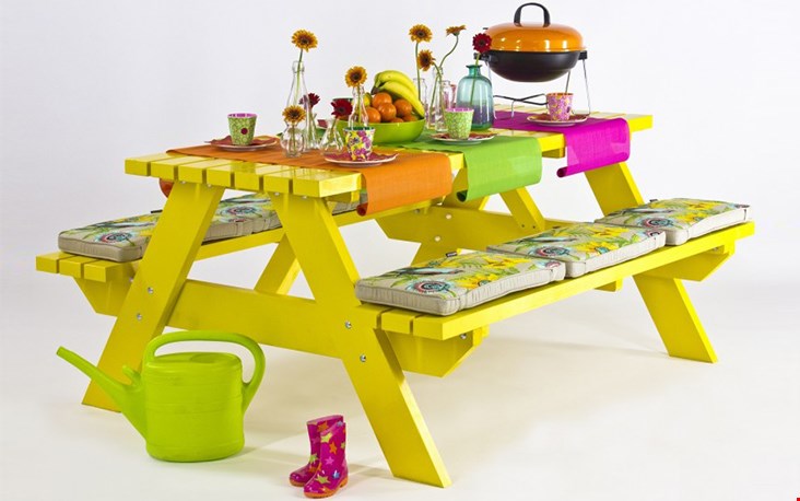 Opvallend! Mijn oog viel op deze tafel waardoor ik meteen de webshop bezocht Opvallend! Mijn oog viel op deze tafel waardoor ik meteen de webshop bezocht