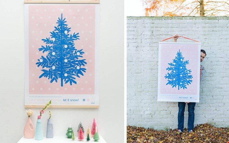 Dit jaar eens een blauwe kerstboom?  Mooie poster van Zilverblauw!
